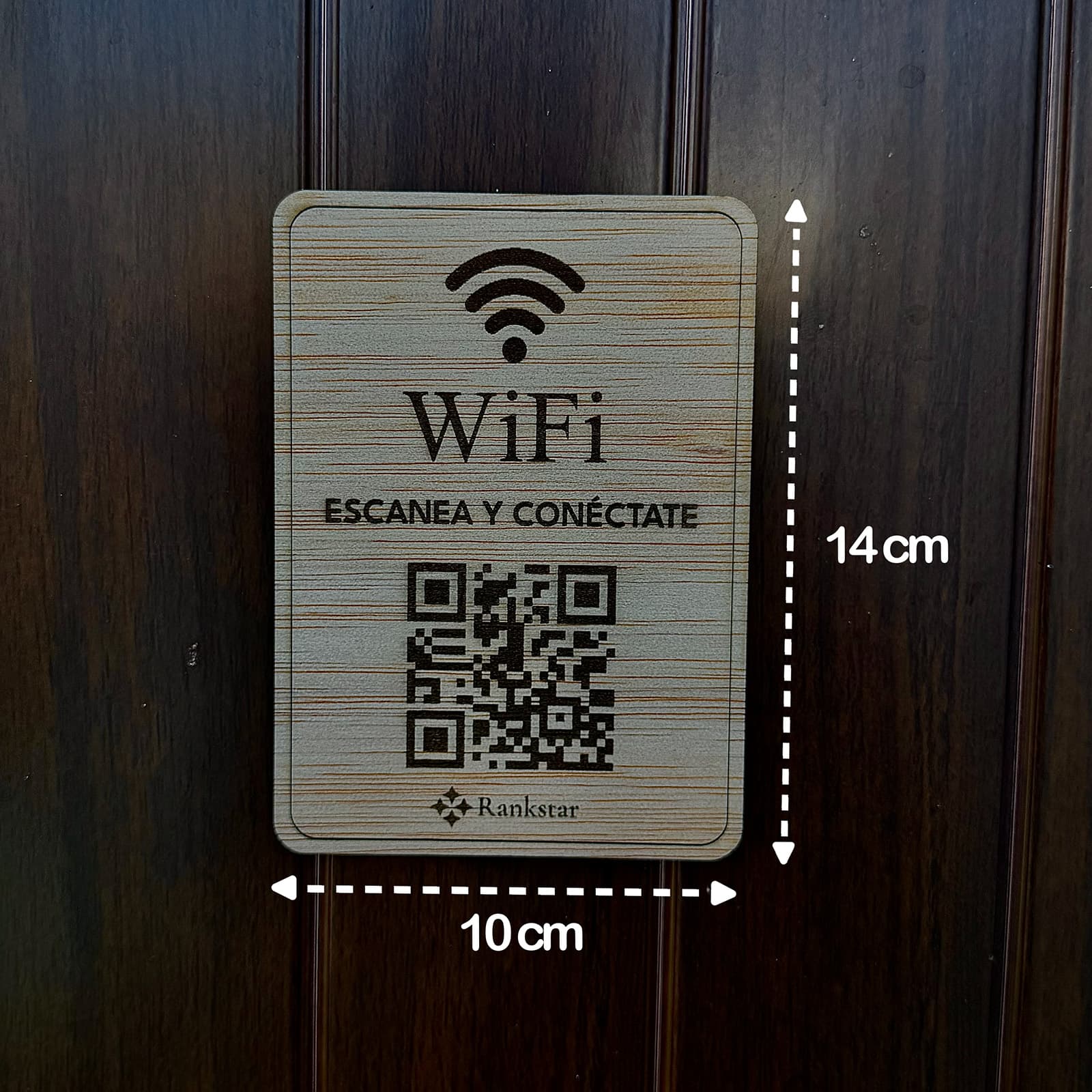 Medidas de la placa Rankstar de WiFi: 10 cm de ancho y 14 cm de alto
